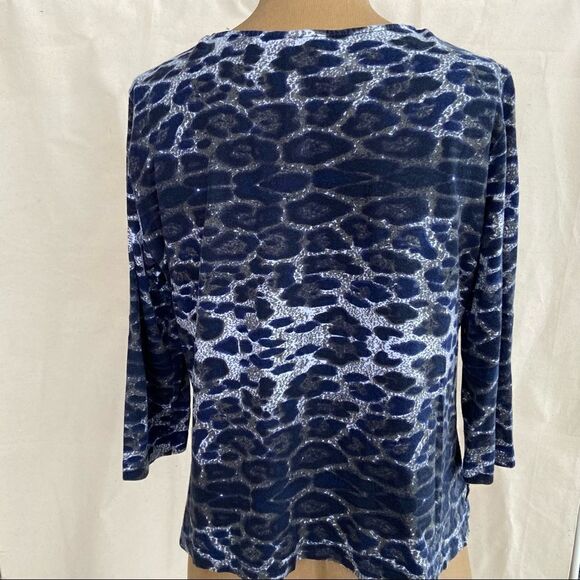 Parsley and Sage woman’s large animal print top - Picture 2 of 8